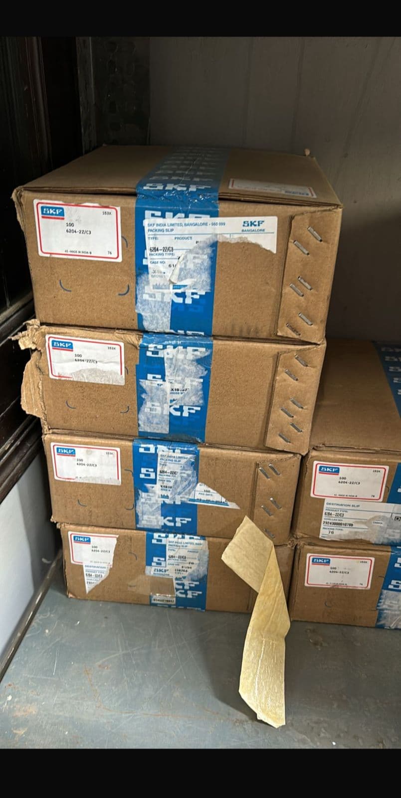 SKF 4204-2Z double-row ball bearing boxes in stock
